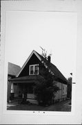 1127 E IDAHO ST, a Front Gabled house, built in Milwaukee, Wisconsin in 1906.