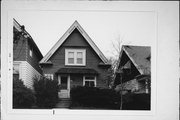 3277 S INDIANA AVE, a Front Gabled house, built in Milwaukee, Wisconsin in 1899.