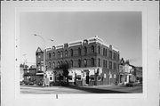 150-158 E JUNEAU AVE, a Commercial Vernacular large retail building, built in Milwaukee, Wisconsin in 1874.