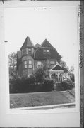 2126 W JUNEAU AVE, a Queen Anne house, built in Milwaukee, Wisconsin in 1890.