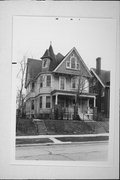 2813 W JUNEAU AVE, a Queen Anne house, built in Milwaukee, Wisconsin in 1899.