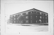 3722 KILBOURN AVE, a Neoclassical/Beaux Arts apartment/condominium, built in Milwaukee, Wisconsin in 1921.