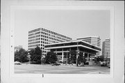 250 E KILBOURN AVE, a Late-Modern large office building, built in Milwaukee, Wisconsin in 1973.