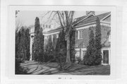 6102 S HIGHLANDS AVE, a Neoclassical/Beaux Arts house, built in Madison, Wisconsin in 1916.