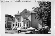 1119 W KILBOURN AVE, a Queen Anne house, built in Milwaukee, Wisconsin in 1897.