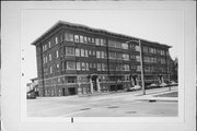 1303-1317 W KILBOURN AVE, a Other Vernacular apartment/condominium, built in Milwaukee, Wisconsin in 1914.