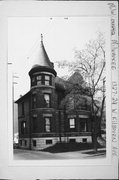 1327-1329 W KILBOURN AVE, a Queen Anne house, built in Milwaukee, Wisconsin in 1897.