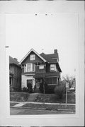 2433 W KILBOURN, a Queen Anne house, built in Milwaukee, Wisconsin in .