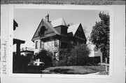 2825 W KILBOURN AVE, a Queen Anne house, built in Milwaukee, Wisconsin in 1888.
