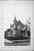 3303 W KILBOURN AVE, a Queen Anne house, built in Milwaukee, Wisconsin in 1887.