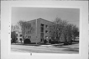3620 W KILBOURN, a Contemporary apartment/condominium, built in Milwaukee, Wisconsin in 1954.