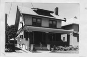 1040 E DAYTON ST, a Bungalow house, built in Madison, Wisconsin in 1915.