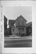 2411 S KINNICKINNIC AVE, a Gabled Ell house, built in Milwaukee, Wisconsin in 1896.