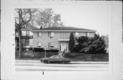 2501 S KINNICKINNIC AVE, a Contemporary apartment/condominium, built in Milwaukee, Wisconsin in 1962.