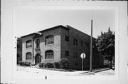 3059 S KINNICKINNIC AVE, a Spanish/Mediterranean Styles apartment/condominium, built in Milwaukee, Wisconsin in 1929.