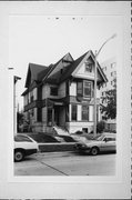 1018 E KNAPP ST, a Queen Anne house, built in Milwaukee, Wisconsin in 1880.