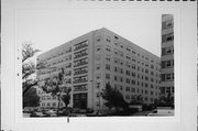 1041 E KNAPP ST, a Contemporary apartment/condominium, built in Milwaukee, Wisconsin in 1951.
