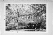 2242 N LAKE DR, a Colonial Revival/Georgian Revival house, built in Milwaukee, Wisconsin in 1905.