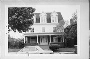 2275-2277 N LAKE DR, a Colonial Revival/Georgian Revival house, built in Milwaukee, Wisconsin in 1895.