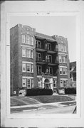2549 N LAKE DR, a Neoclassical/Beaux Arts apartment/condominium, built in Milwaukee, Wisconsin in 1911.