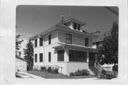 606 S DICKINSON ST, a American Foursquare house, built in Madison, Wisconsin in 1917.