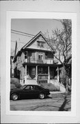 1012-14 E LAND, a Front Gabled duplex, built in Milwaukee, Wisconsin in 1911.