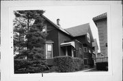 1524 S LAYTON BLVD, a Queen Anne apartment/condominium, built in Milwaukee, Wisconsin in 1909.