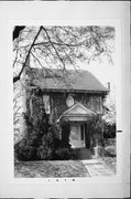 2167 S LAYTON BLVD, a Colonial Revival/Georgian Revival house, built in Milwaukee, Wisconsin in 1909.