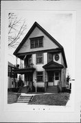 2845-47 S LENOX ST, a Colonial Revival/Georgian Revival duplex, built in Milwaukee, Wisconsin in 1910.