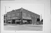 733 W HISTORIC MITCHELL ST (AKA 733-737 W HISTORIC MITCHELL ST), a Commercial Vernacular large retail building, built in Milwaukee, Wisconsin in 1929.