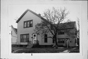 2233-35 S MOUND ST, a Gabled Ell apartment/condominium, built in Milwaukee, Wisconsin in .
