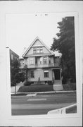 2587-89 N MURRAY AVE, a Colonial Revival/Georgian Revival duplex/two-flat, built in Milwaukee, Wisconsin in 1897.