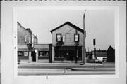 1000 W NATIONAL AVE, a Front Gabled small retail building, built in Milwaukee, Wisconsin in .