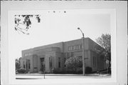 1635 W NATIONAL AVE, a Art/Streamline Moderne small office building, built in Milwaukee, Wisconsin in 1937.