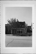 2435 W NATIONAL AVE, a Twentieth Century Commercial small retail building, built in Milwaukee, Wisconsin in 1927.