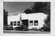 44 S FAIR OAKS AVE, a Astylistic Utilitarian Building small retail building, built in Madison, Wisconsin in 1928.