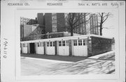 5000 W NATIONAL AVE, a Astylistic Utilitarian Building garage, built in Milwaukee, Wisconsin in 1935.