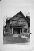 1924-1926 E NEWBERRY BLVD 1924-1926 E NEWBERRY BLVD, a Arts and Crafts duplex/two-flat, built in Milwaukee, Wisconsin in 1909.