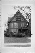 2415 E NEWBERRY BLVD, a English Revival Styles house, built in Milwaukee, Wisconsin in 1900.