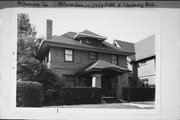 2423 E NEWBERRY BLVD, a American Foursquare house, built in Milwaukee, Wisconsin in 1908.