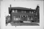 2508 E NEWBERRY BLVD, a Prairie School house, built in Milwaukee, Wisconsin in 1923.