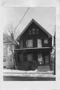 313 N FRANCES ST, a Queen Anne house, built in Madison, Wisconsin in 1909.
