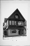 2625-27 W NORTH AVE, a Front Gabled small retail building, built in Milwaukee, Wisconsin in 1910.