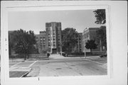 2500 W OKLAHOMA AVE, a Art/Streamline Moderne elementary, middle, jr.high, or high, built in Milwaukee, Wisconsin in 1938.