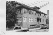 417 A & B ROGERS ST, a Prairie School apartment/condominium, built in Madison, Wisconsin in 1922.