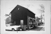 526 E LINCOLN AVE (REAR), a Side Gabled carriage house, built in Milwaukee, Wisconsin in .