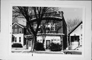 726-28 E LINCOLN AVE, a Arts and Crafts apartment/condominium, built in Milwaukee, Wisconsin in 1912.