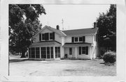 2215 N SHERMAN AVE, a Gabled Ell house, built in Madison, Wisconsin in 1850.