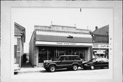 1120 W LINCOLN AVE, a Commercial Vernacular small retail building, built in Milwaukee, Wisconsin in 1920.