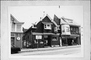 1132 W LINCOLN AVE, a Commercial Vernacular small retail building, built in Milwaukee, Wisconsin in 1895.